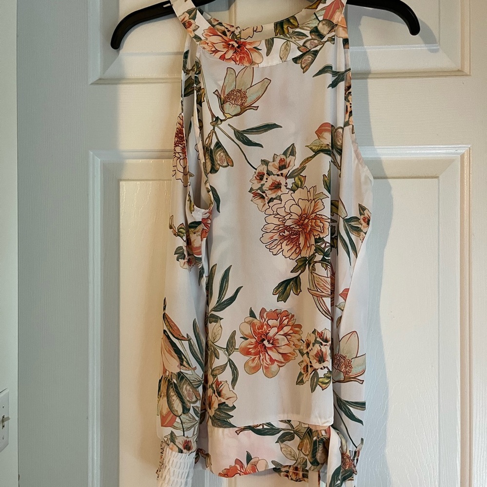 New York & Co women’s medium blouse.